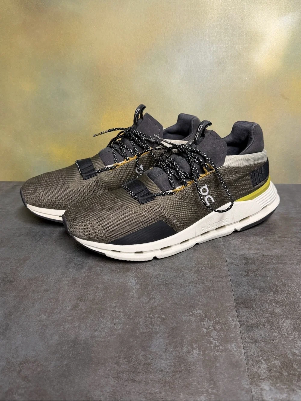 On Cloudnova Men’s Running Shoes Olive Green 26.98492 Size 10.5